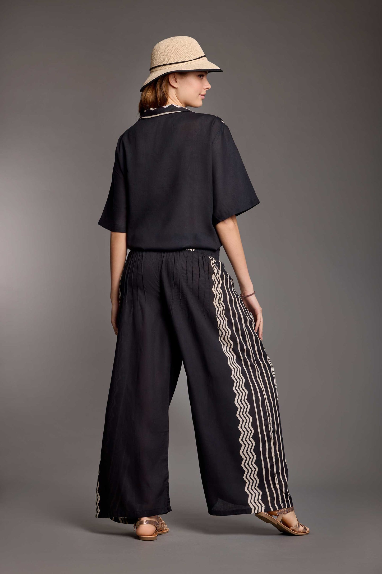 PANTALON NEGRO PALAZZO