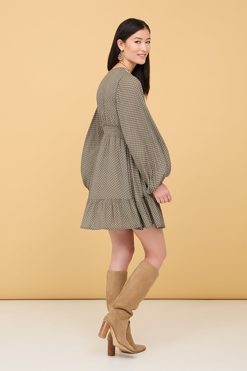 VESTIDO CORTO